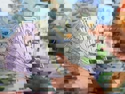 Ringgit likely to trade higher from Monday (Jan 26), now aiming to breach the 4.00 once again