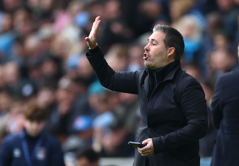 Soccer-Leicester sack manager Cifuentes after six months