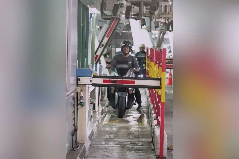 Facial recognition to make immigration clearance into Singapore faster for motorcyclists at Woodlands Checkpoint