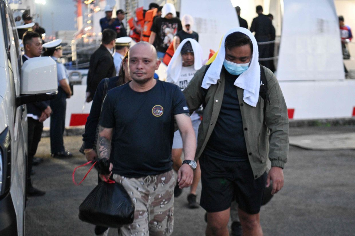 Missing captain hailed as ‘hero’ in sinking of Singapore-flagged ship in South China Sea