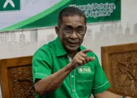Perikatan chairman need not be party president, says Takiyuddin