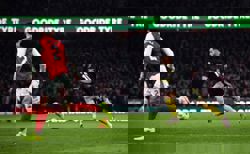 Soccer-Man Utd stun leaders Arsenal to open up title race