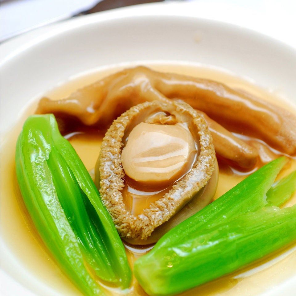 Federal Banquet is a classic Cantonese tea house known for authentic dim sum and timeless flavours. — HKTB