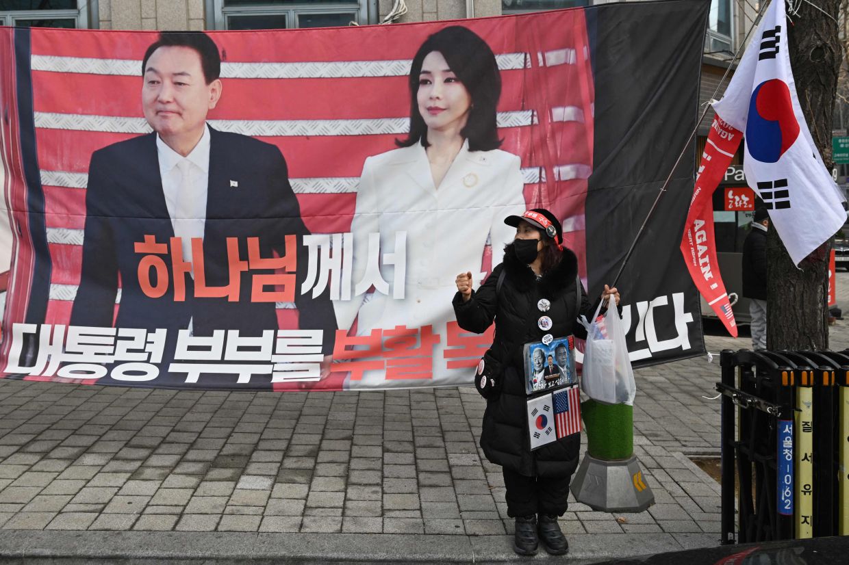 South Korea's ex-first lady to learn verdict in corruption case