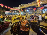 Youthful roar at historic temple: SMK Dang Anum teens perform lion dance at Cheng Hoon Teng
