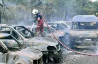 Bushfire destroys 18 vehicles in Johor Baru