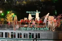 Floating flower fair to welcome Vietnam's Tet holiday