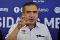 JPJ needs new tech-driven approach to replace roadblocks, says Loke