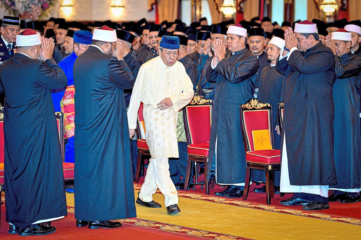 Selangor Sultan: Politics off-limits to mosque and surau leaders