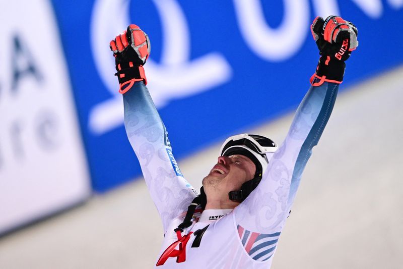 Alpine skiing-Norway's Kristoffersen wins last slalom before Olympics