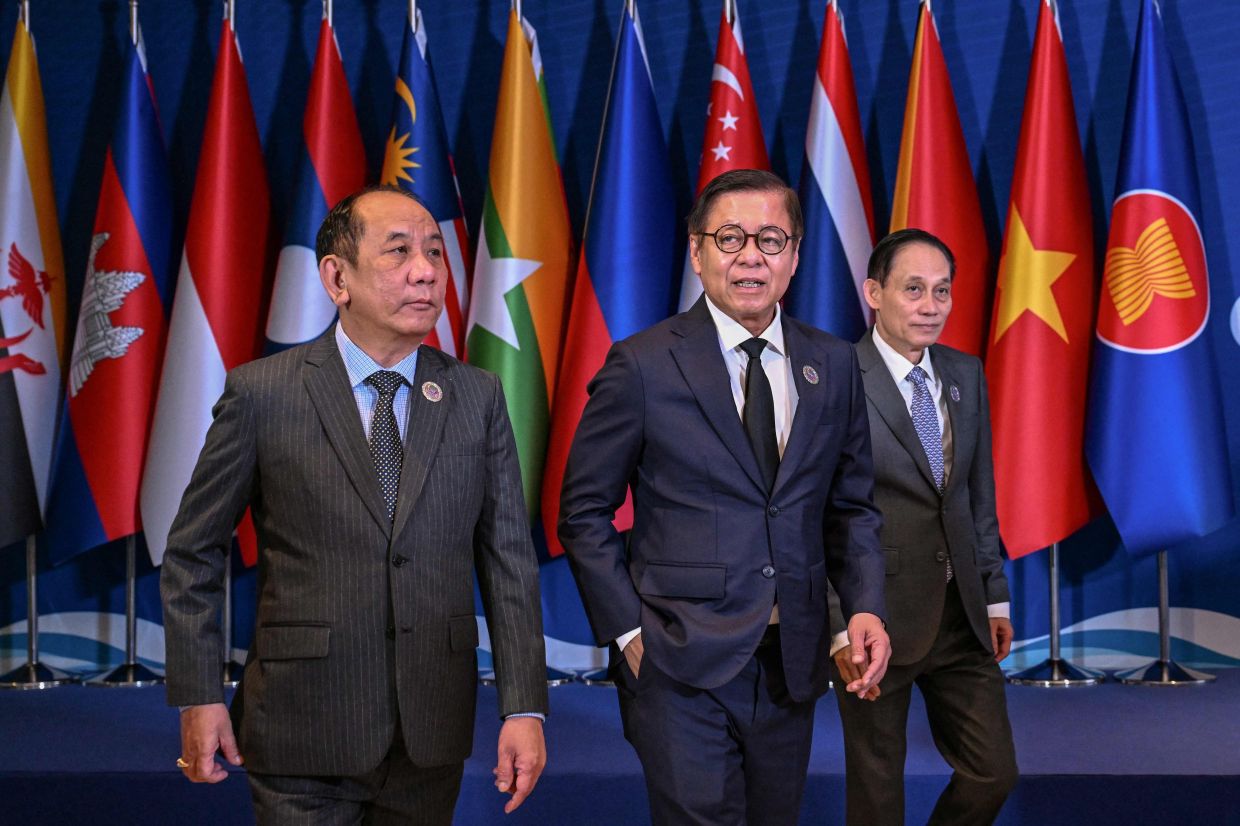 Thai foreign minister hopes Myanmar polls 'start of transition' to peace