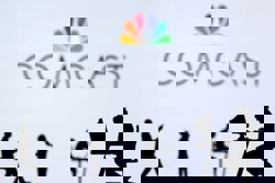 Comcast sheds more broadband customers as wireless competition mounts