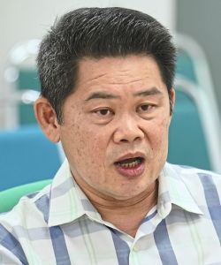 Soo said tipper lorries transport 1,200 tonnes of waste a day.