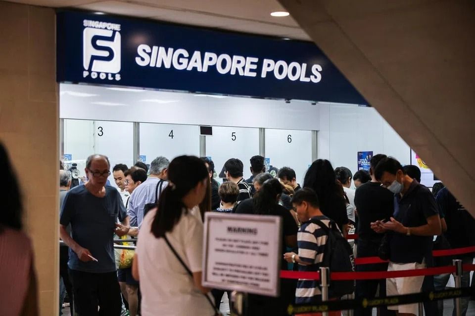Singapore Toto prize of S$13.5mil split among six tickets