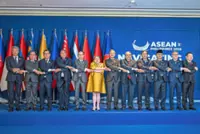 Manila sets agenda as Asean tackles regional crises