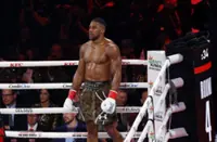 Boxing-Joshua pays tribute to friends killed in Nigeria crash