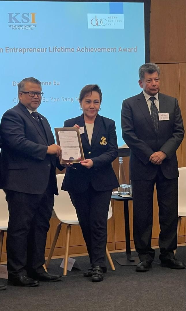 Datuk Seri Anne Eu, the chairman of Eu Yan Sang, received the Asean Distinguished Women Entrepreneurs Lifetime Achievement Award.