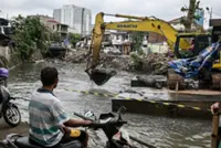 Businesses frustrated that rain still brings Jakarta to a halt