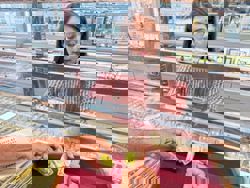 Holding on to gold despite surging price