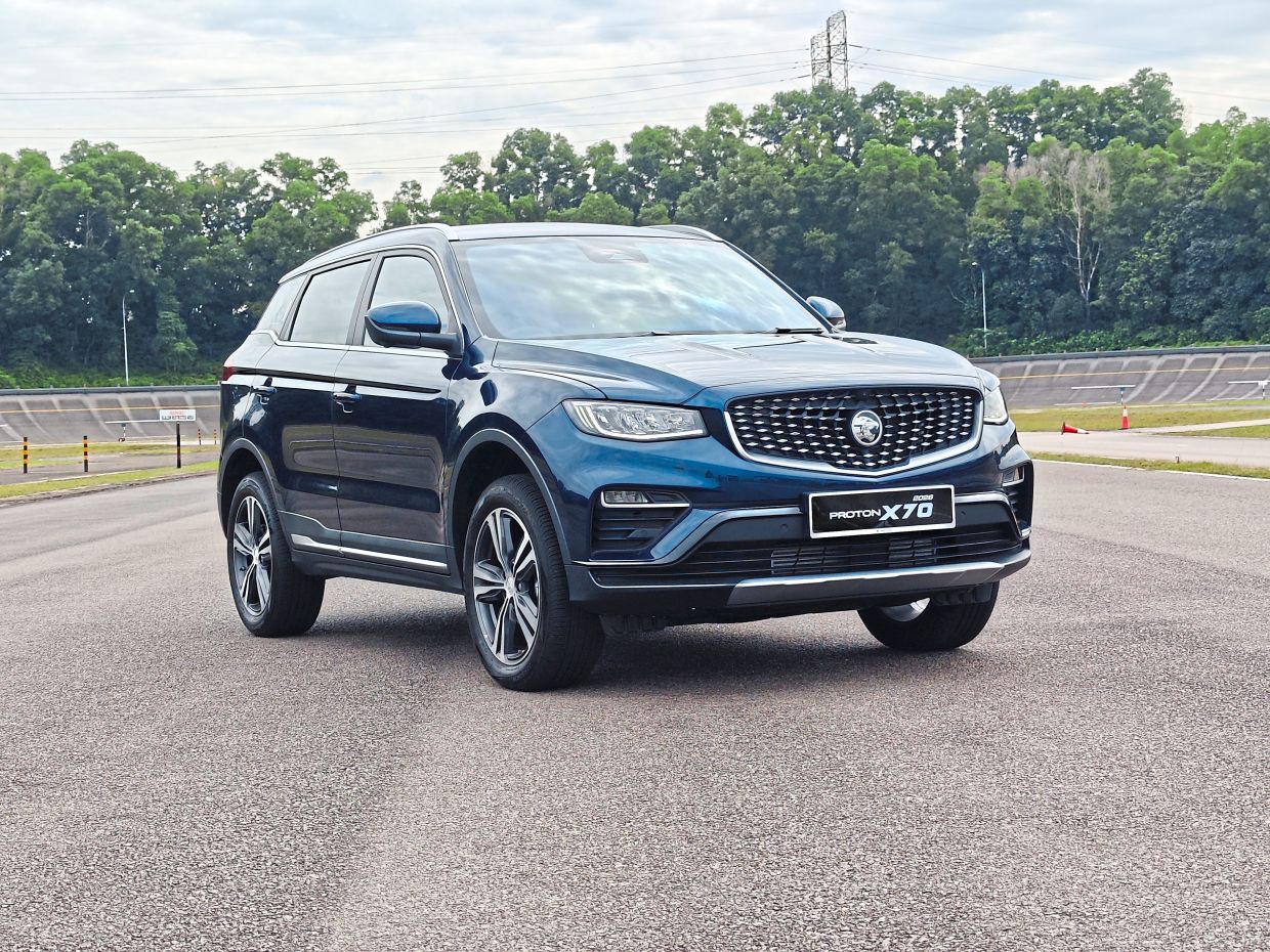 Drivers mull replacing old vehicles under incentive