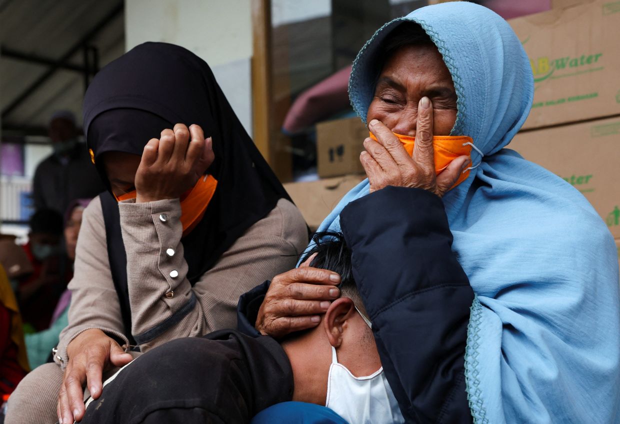 Death toll from Indonesia landslide rises to 53