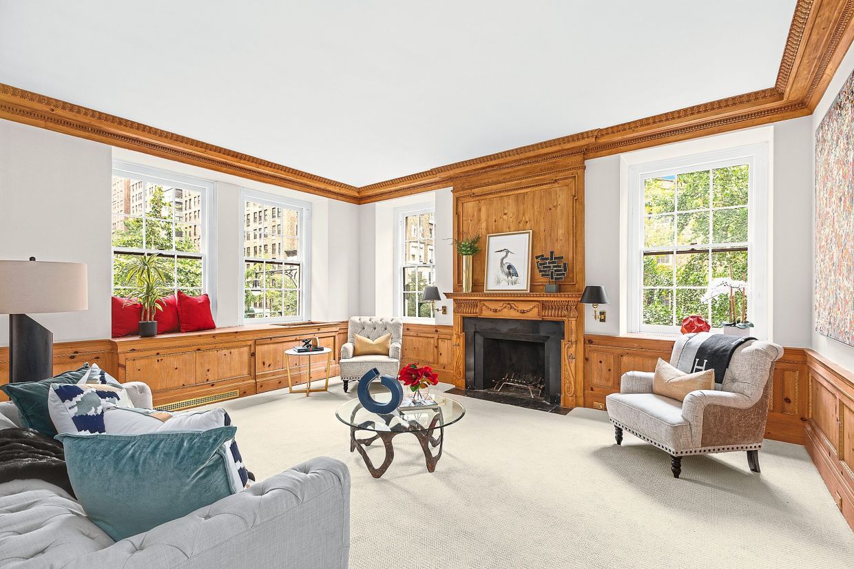 10 tips for infusing bold colour into your home