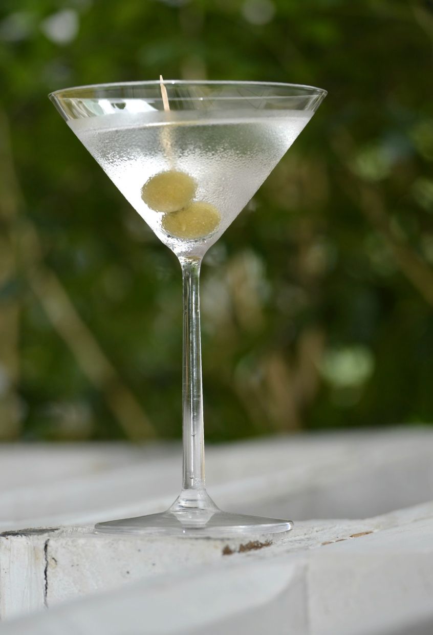 James Bond doesn’t exclusively drink vodka martinis in the novels – he also orders gin martinis on a regular basis – and he certainly didn’t seem to show a preference for shaken martinis over stirred ones.