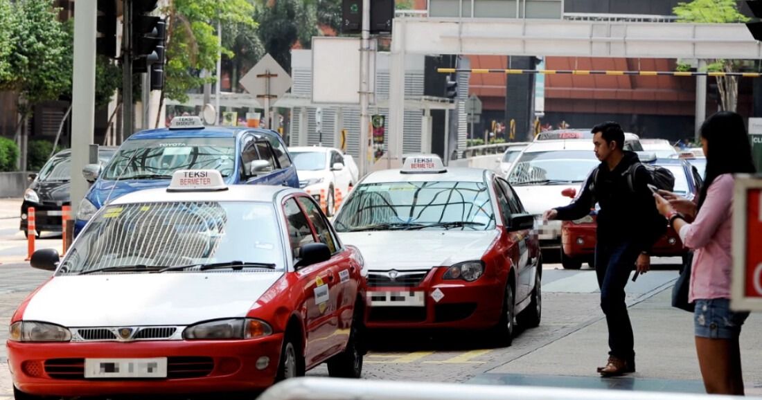 Malaysian taxis in Singapore must install on-board unit ahead of 2027 rollout