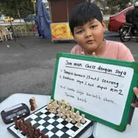 Malaysian boy with autism wants someone to play chess with him
