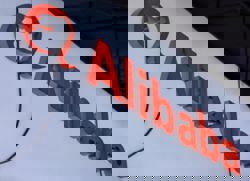 Chinese tech giants trade cash for AI buzz