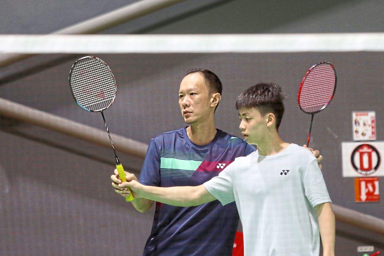 Kay Bin gets cracking in bid to close gap on top opponents