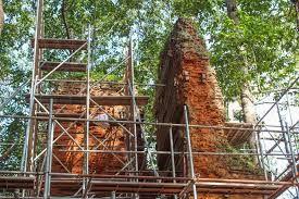 Archaeologists restoring fifth brick tower of centuries-old Bakong temple ...