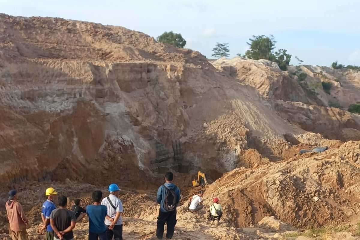 Six killed in landslide at illegal tin mine in Indonesia's Bangka region