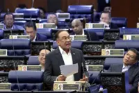 Some 'lazy to read', quick to accuse me of betraying country, says Anwar taking swipe at Opposition MPs over border debate
