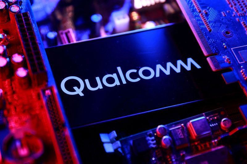 Qualcomm, Arm bear brunt of memory shortage as smartphone chip sales disappoint