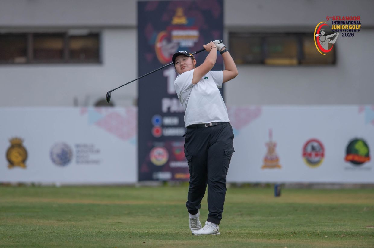 15-year-old Korean Park Hyorin who shot a solid one-under-par 71. She leads the girls' section by three shots from Japan’s Meguri Irikura (74).