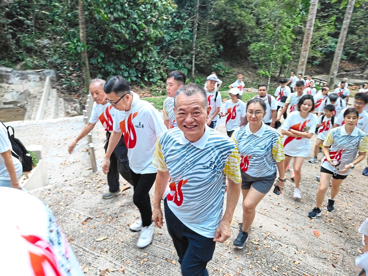 Teik Cheng hiking up Taman Eko Rimba Cherok Tokun in Bukit Mertajam.