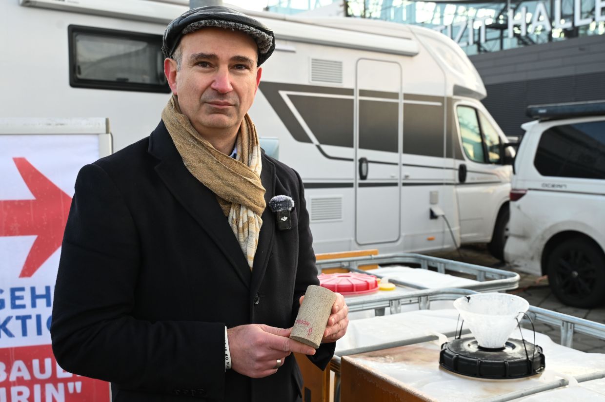 Campers help researchers turn urine into concrete