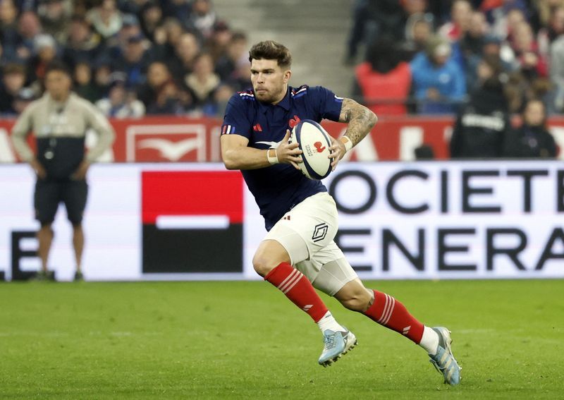 Rugby-France's Jalibert seizes chance to shine in Ntamack's absence
