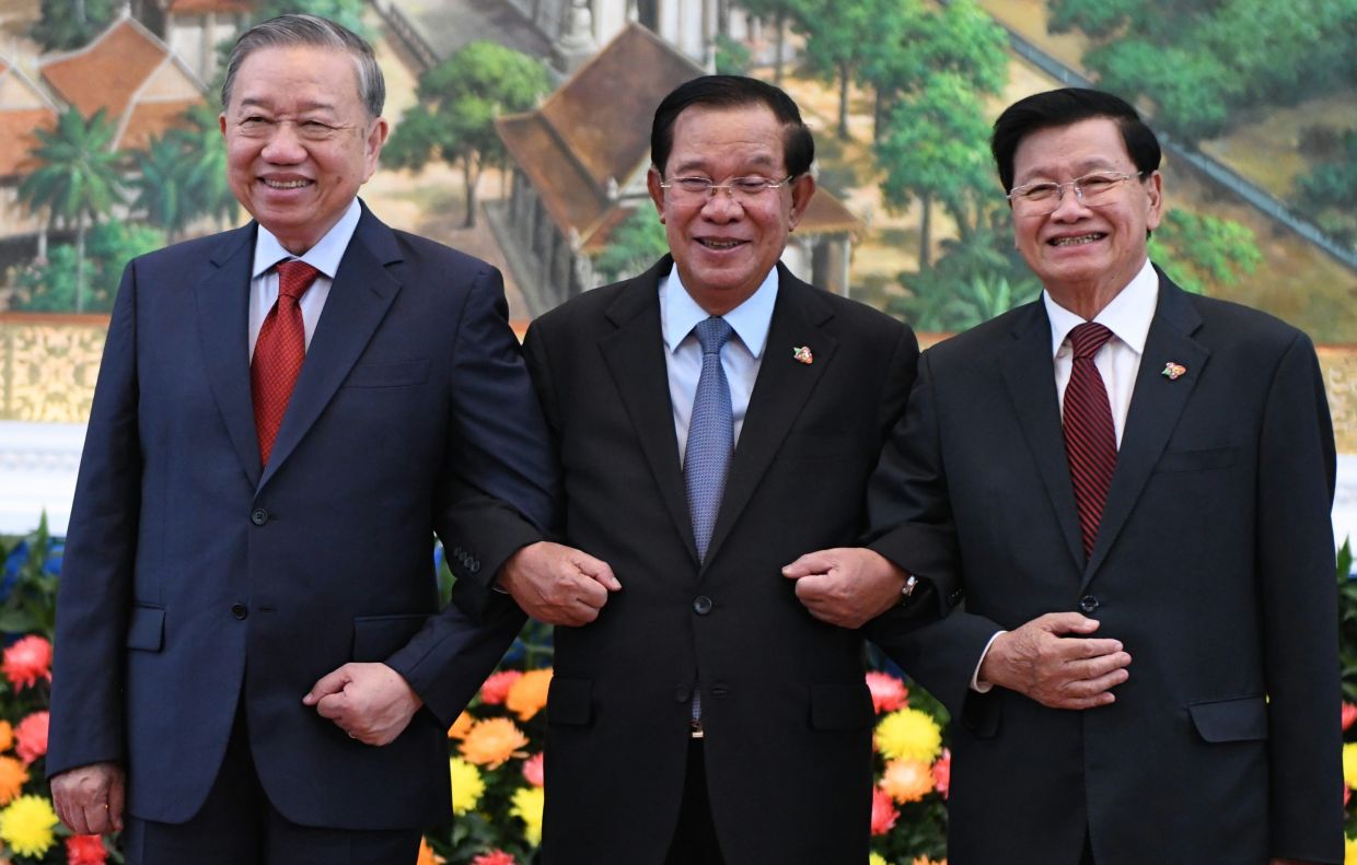 Cambodian King is very ill, unable to perform his royal duties: Royal Palace; Hun Sen takes over duties