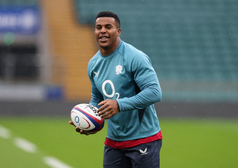 Rugby-Feyi-Waboso to miss England's Six Nations opener as Roebuck steps in