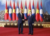 Lao National Assembly President welcomes Vietnamese Party chief