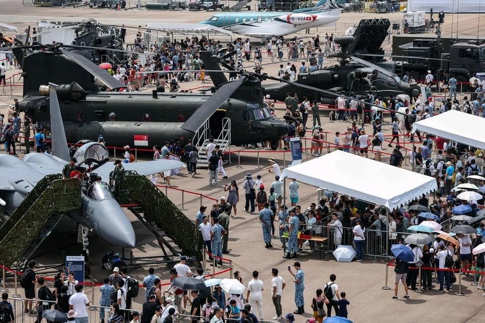 Huge crowds turn out for Singapore Airshow on first public day