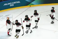 Olympics-Ice hockey-Switzerland overcome Czech Republic in thrilling shootout, Japan score late to beat France