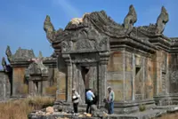 Cambodia reveals damage to Unesco-listed temple after Thailand clashes