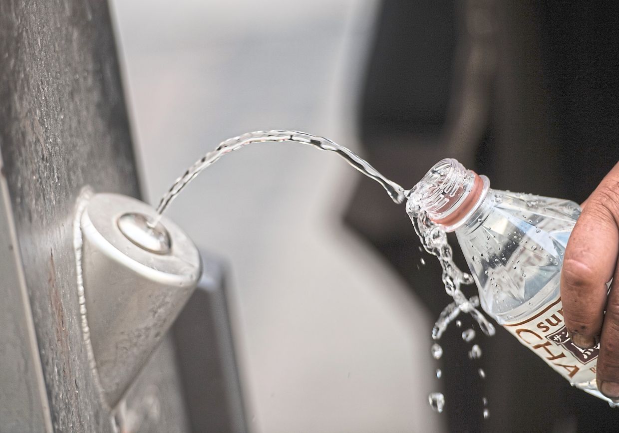 Microplastics carried by fathers tied to diabetes risk in offspring