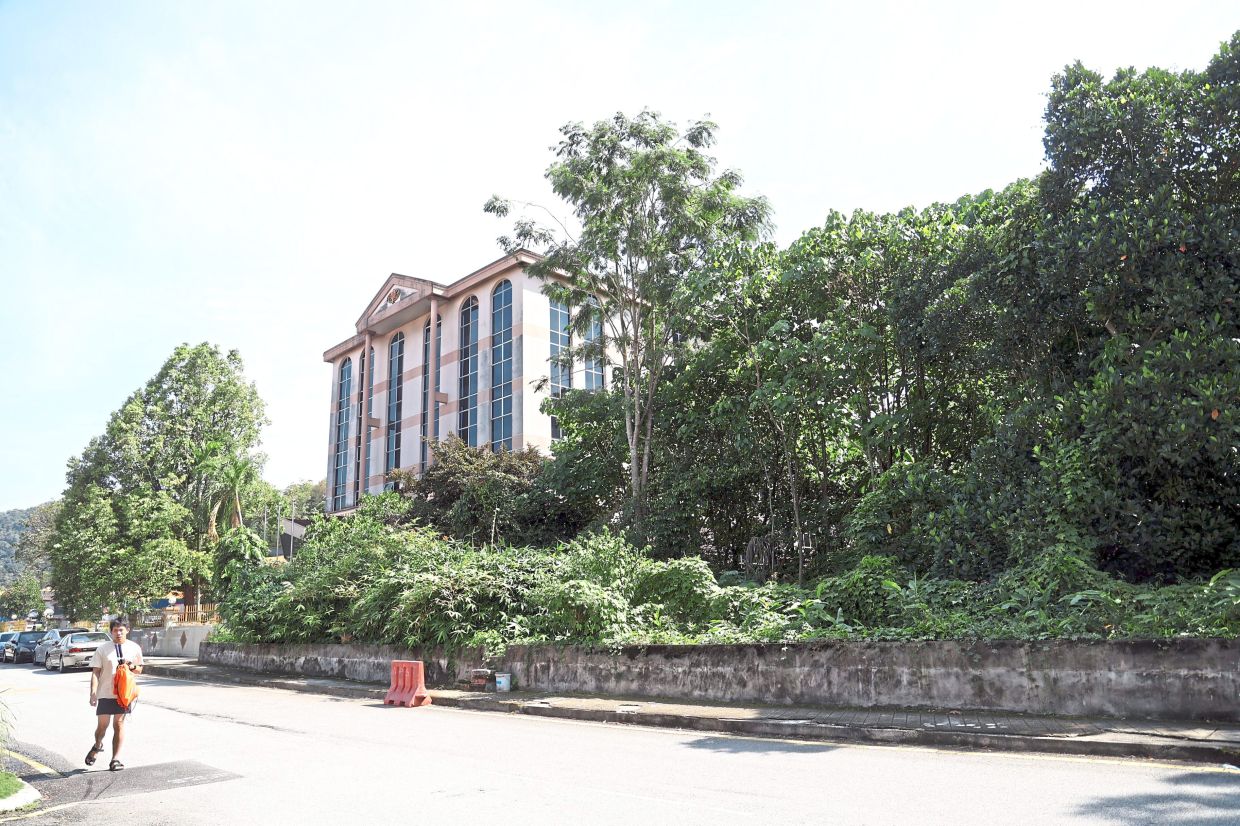 Residents are opposing the change in land use for Lot 52396, located along Jalan Abang Haji Openg in Taman Tun Dr Ismail, Kuala Lumpur. 