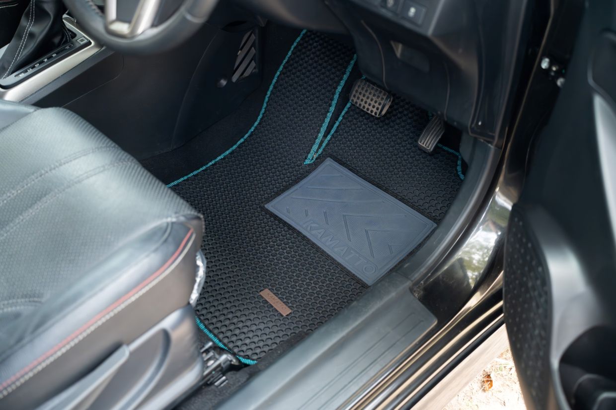 Enhanced materials and a flatter finish deliver a more comfortable feel and improved durability for everyday use.