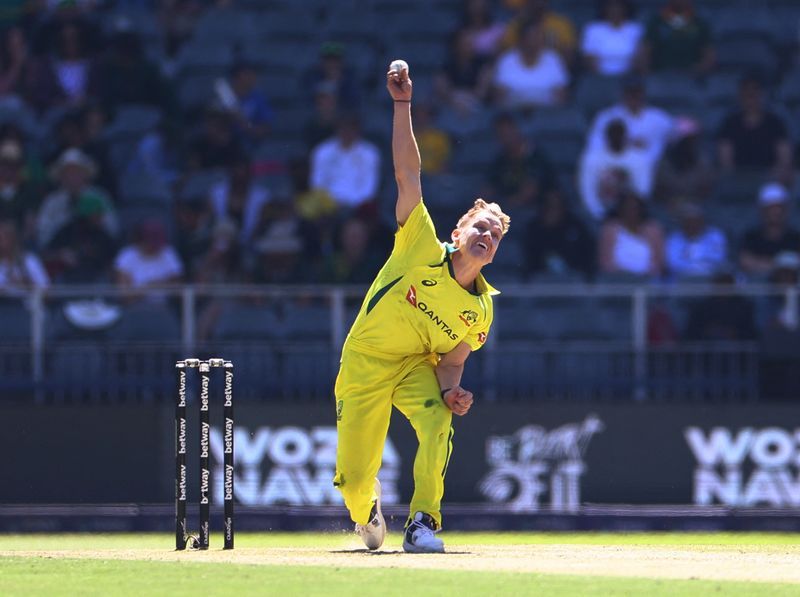 Cricket-Injury-hit Australia can still contend at World Cup, says Ellis
