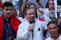 Venezuela to move just-freed opposition politician to house arrest